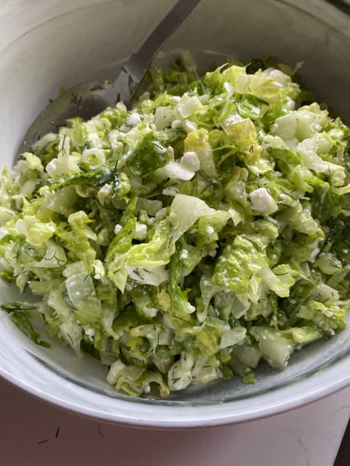 maroulosalata in a bowl