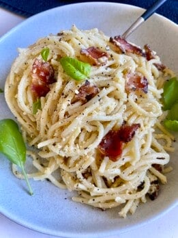 spaghetti carbonara ready
