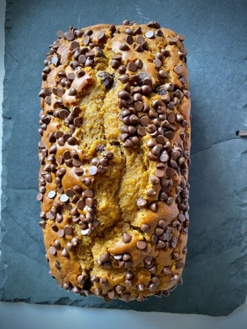 pumpkin chocolate chip bread