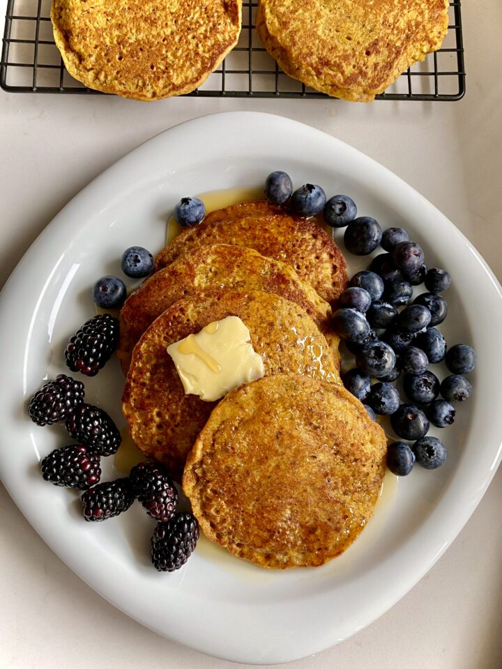 healthy pumpkin pancakes with fruit