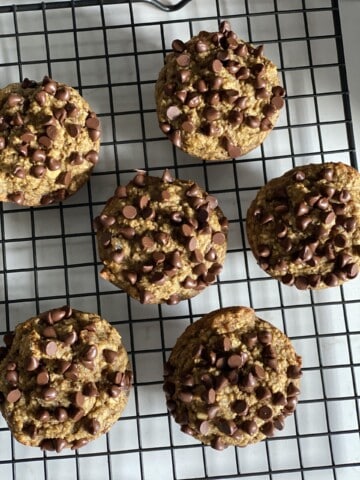 banana bread oat muffins