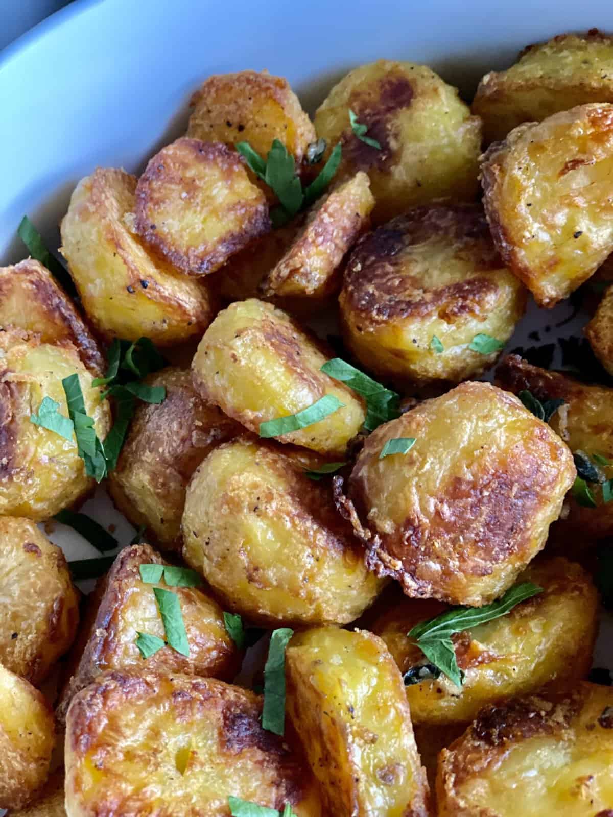 Crispy Roasted Lemon Potatoes - Hungry Happens