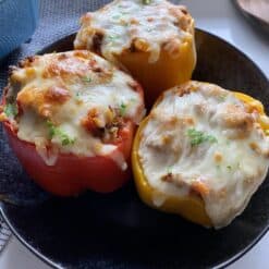 cauliflower rice stuffed peppers plated