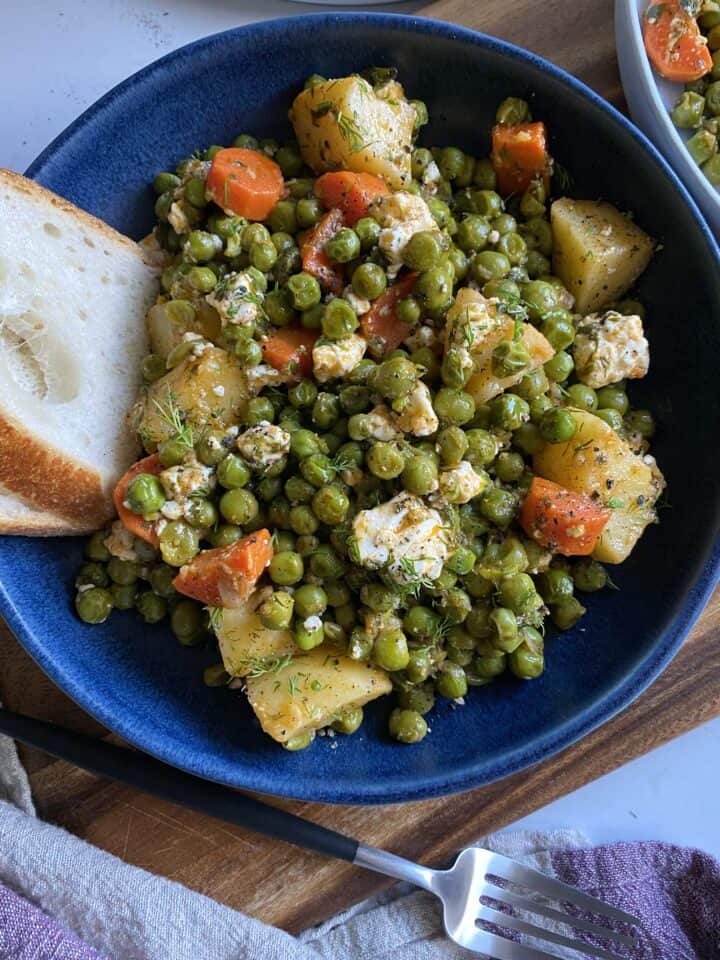 greek sweet peas and potatoes