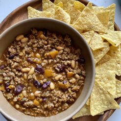 turkey chili with tortilla chips