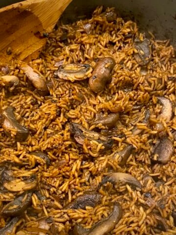 One Pan creamy mushroom rice