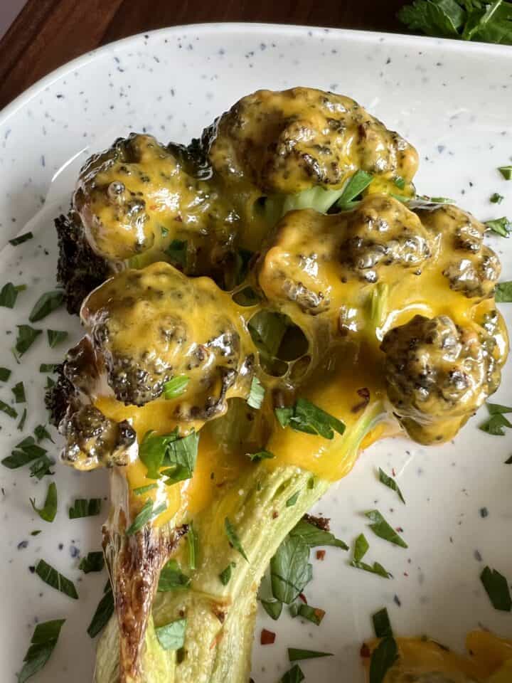 cheesy broccoli steak