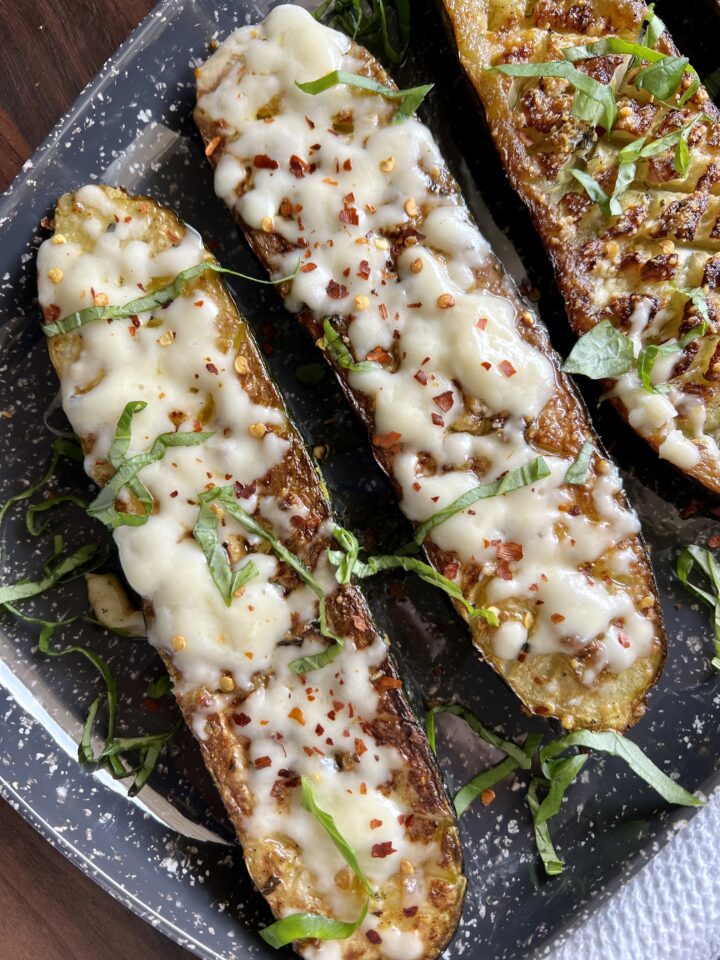 cheesy garlic zucchini boats