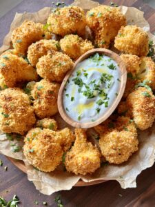 Crunchy Baked Cauliflower Recipe - Hungry Happens