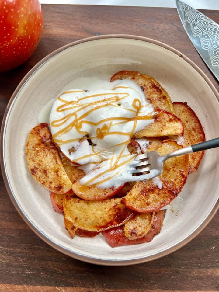 baked apple slices