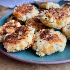 cheesy cauliflower nuggets