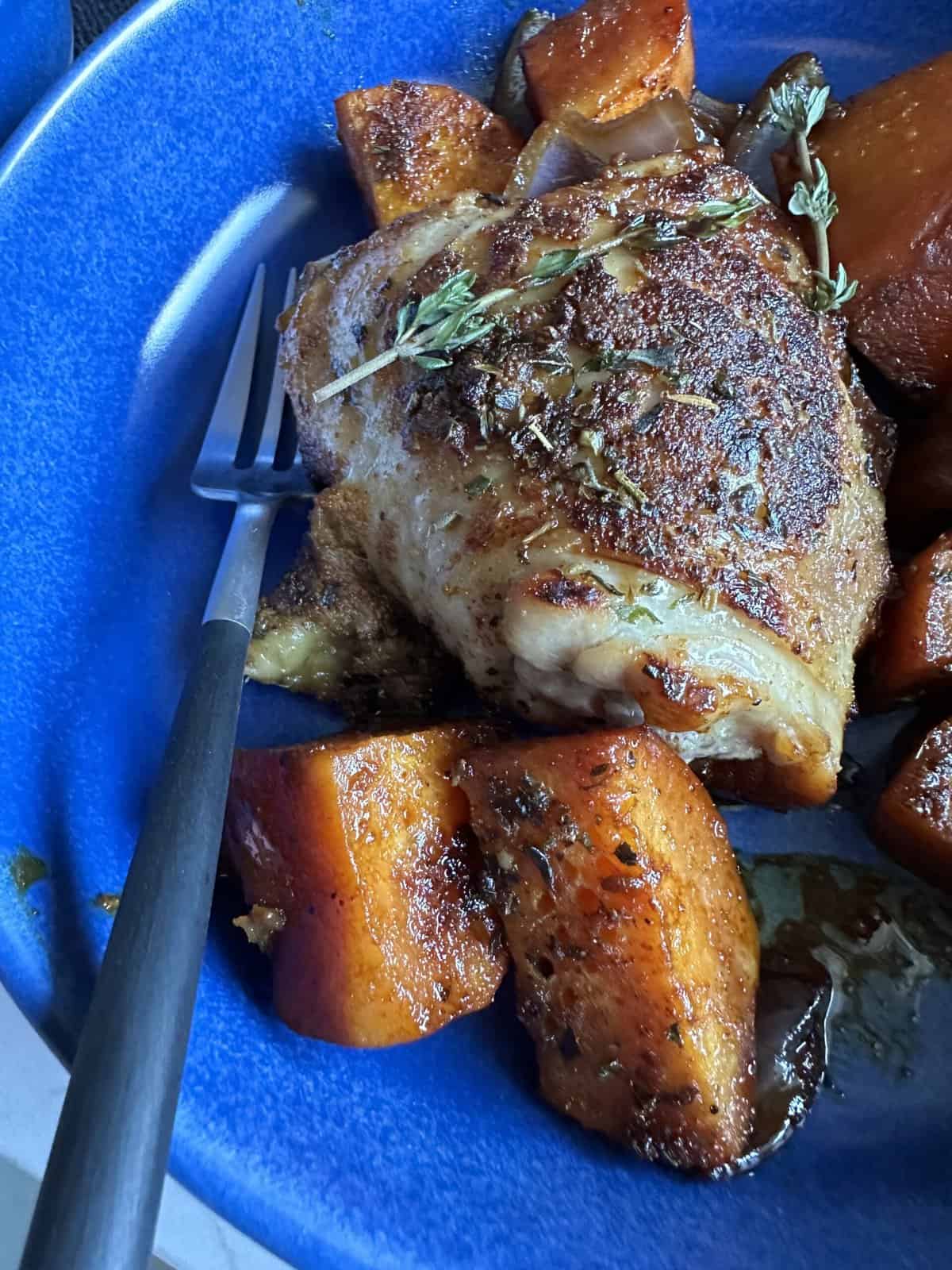 One Pan Honey Chicken and Sweet Potatoes - Hungry Happens