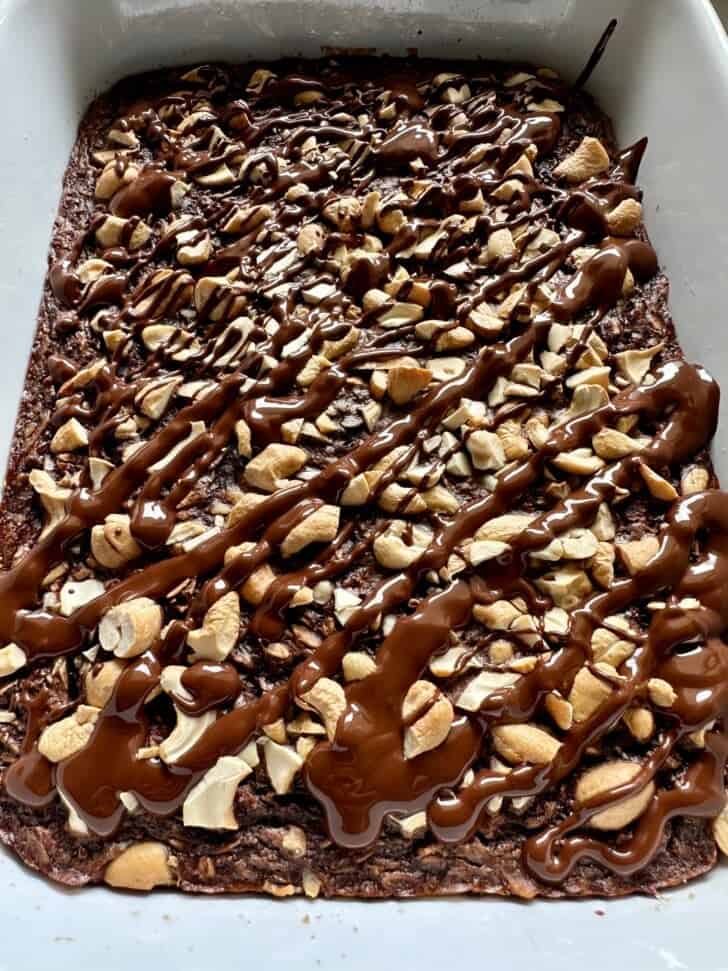 Flourless Sugar Free Chocolate Banana Oat Bake - Hungry Happens