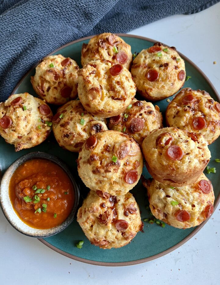 healthy pizza muffins