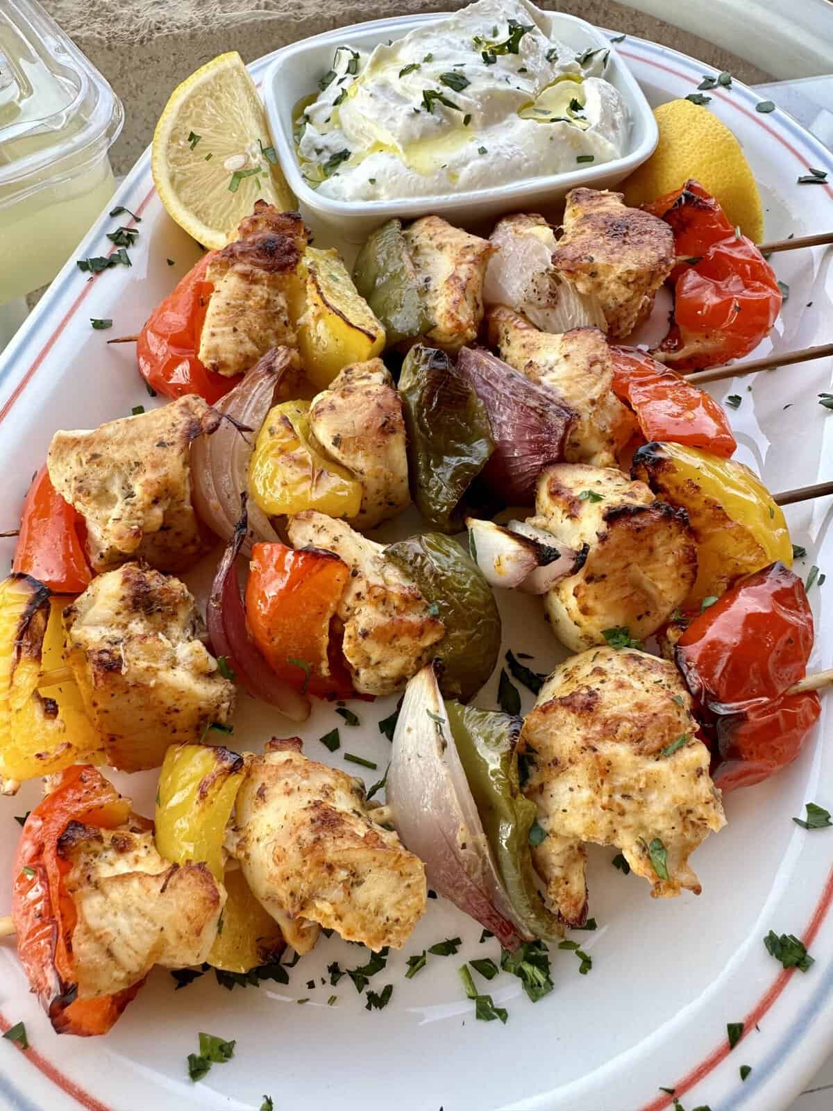 15-Minute Air Fryer Chicken Kabobs (Chicken Skewers) - Hungry Paprikas