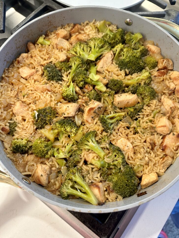 one pan honey garlic chicken broccoli rice
