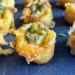 broccoli cheddar smashed potato cups