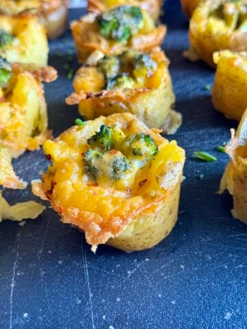broccoli cheddar smashed potato cups