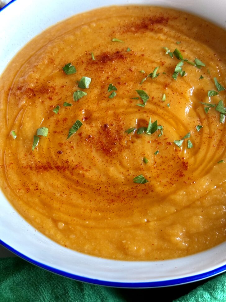 one pot carrot lentil soup