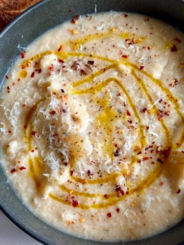 cauliflower white bean soup