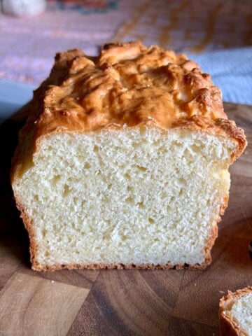 2 ingredient yogurt bread