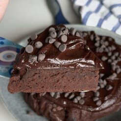 3 ingredient flourless chocolate cake