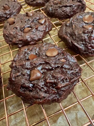 4 ingredient chocolate banana cookies