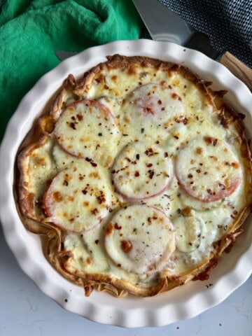 tortilla cheeseburger pie