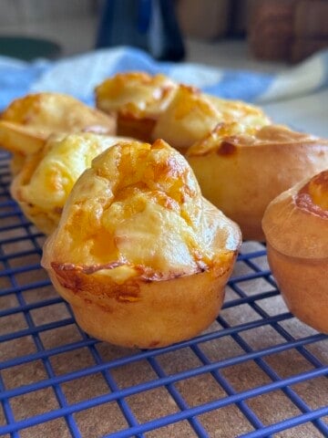 easy brazilian cheesy bread