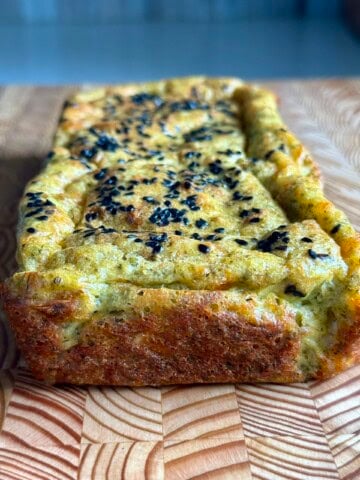 healthy broccoli loaf