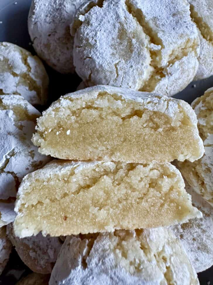 easy Italian almond cookies