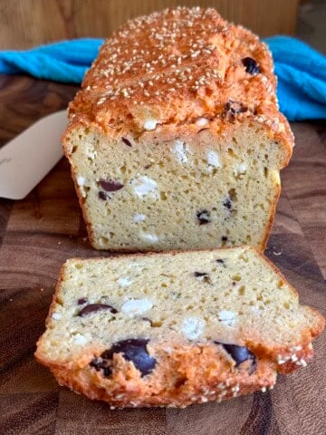 healthy mediterranean lentil bread