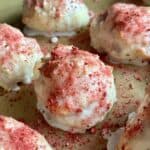 2 ingredients strawberry donut holes