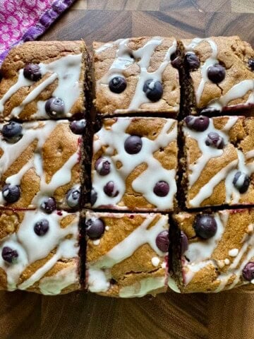 glazed banana berry oat bars
