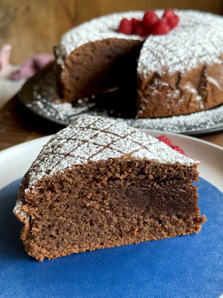 italian chocolate almond cake