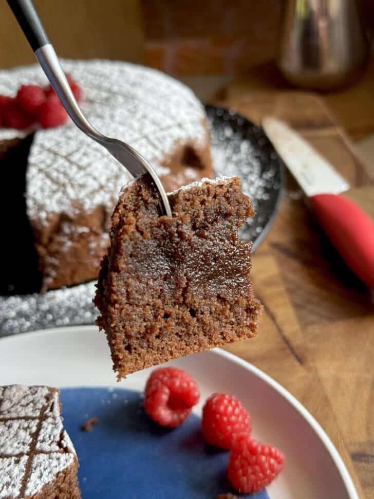 italian chocolate almond cake