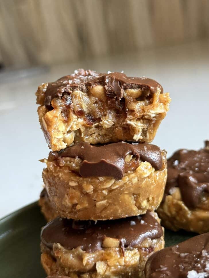 no bake snickers oat cups