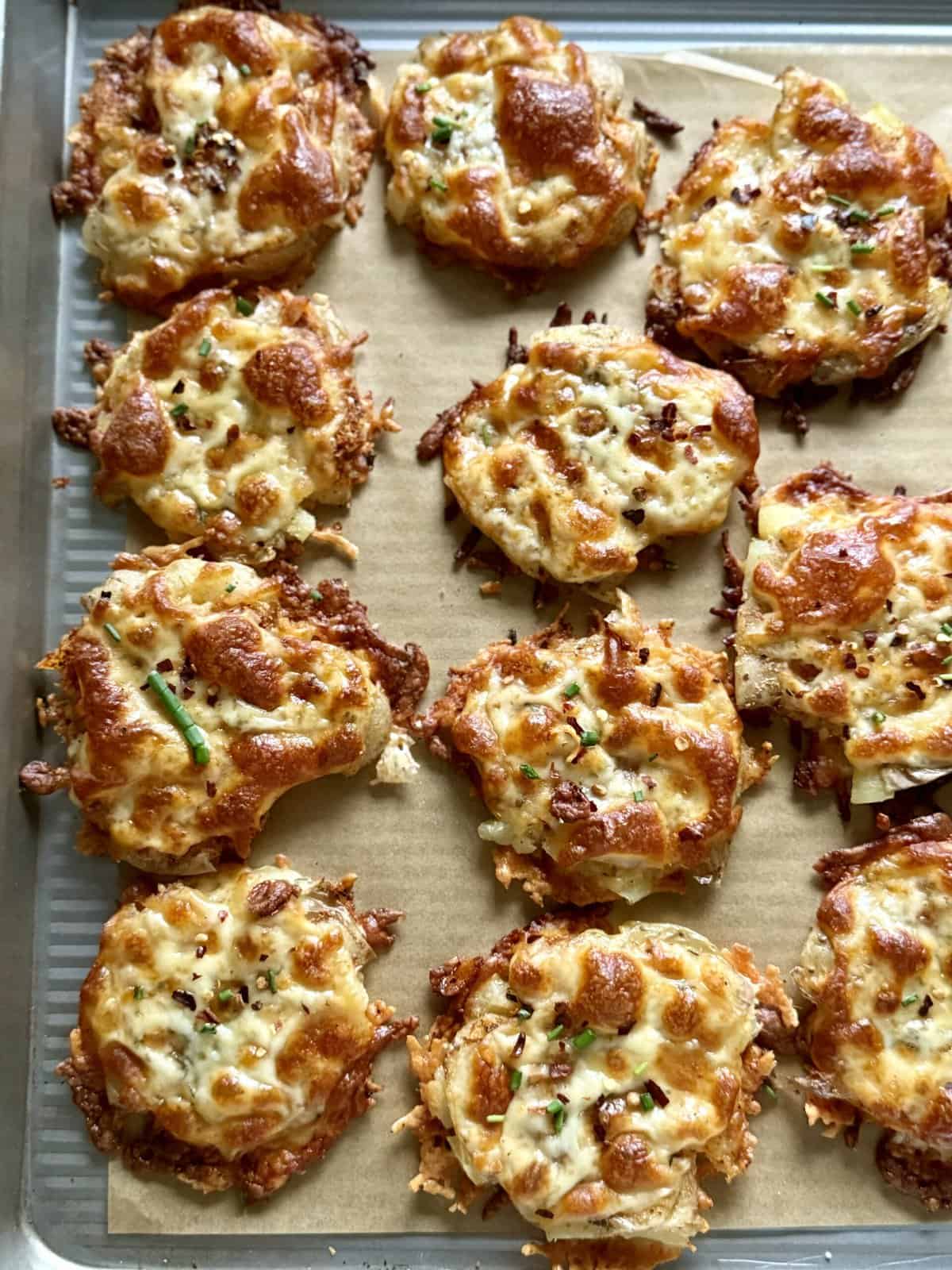 The Best Cheesy Smashed Potatoes-image