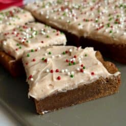 gingerbread cookie bars