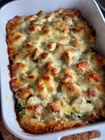 creamy chicken and broccoli bake