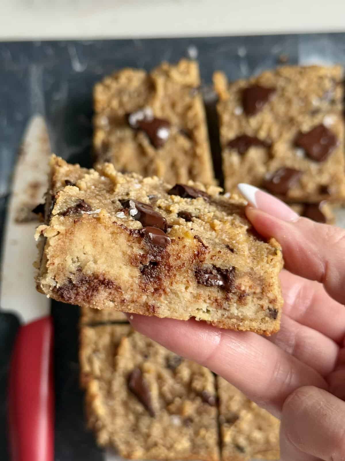 healthy 4 ingredient banana bread bars