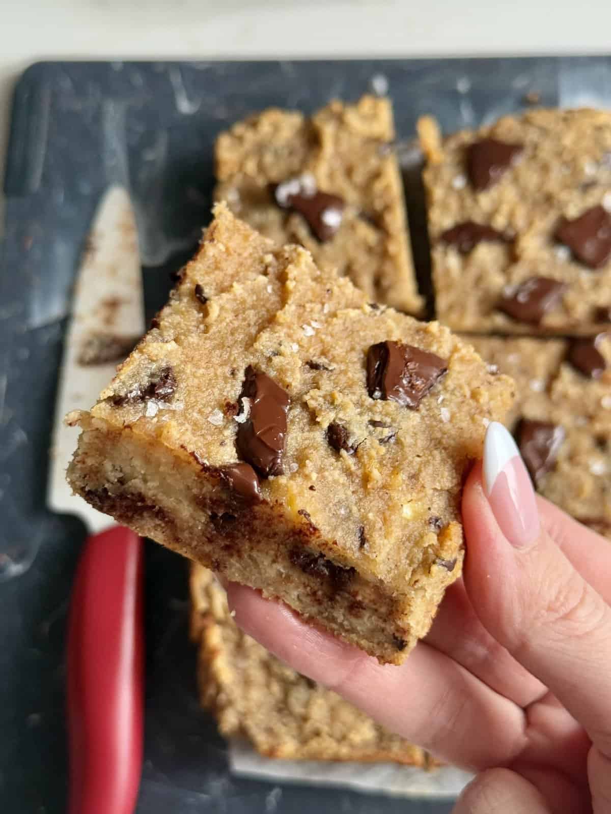 healthy 4 ingredient banana bread bars