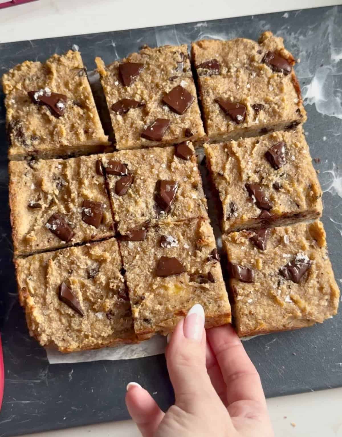 healthy 4 ingredient banana bread bars