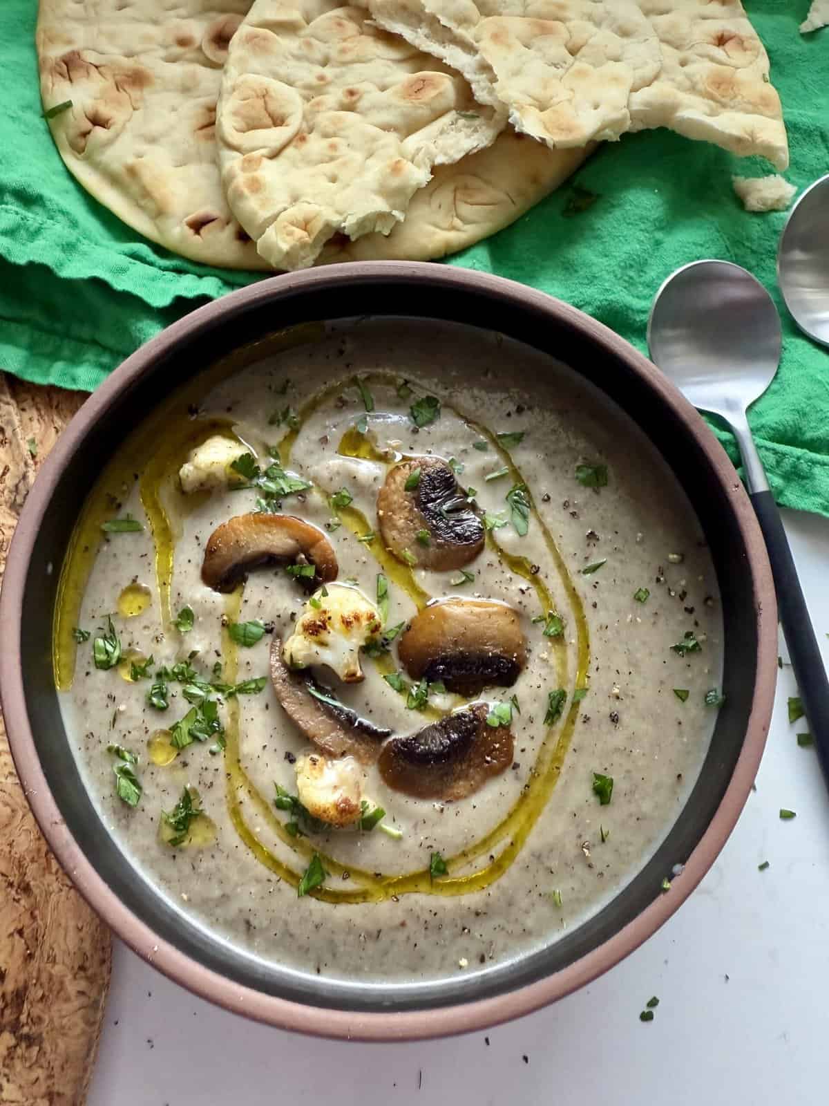 creamy mushroom cauliflower soup