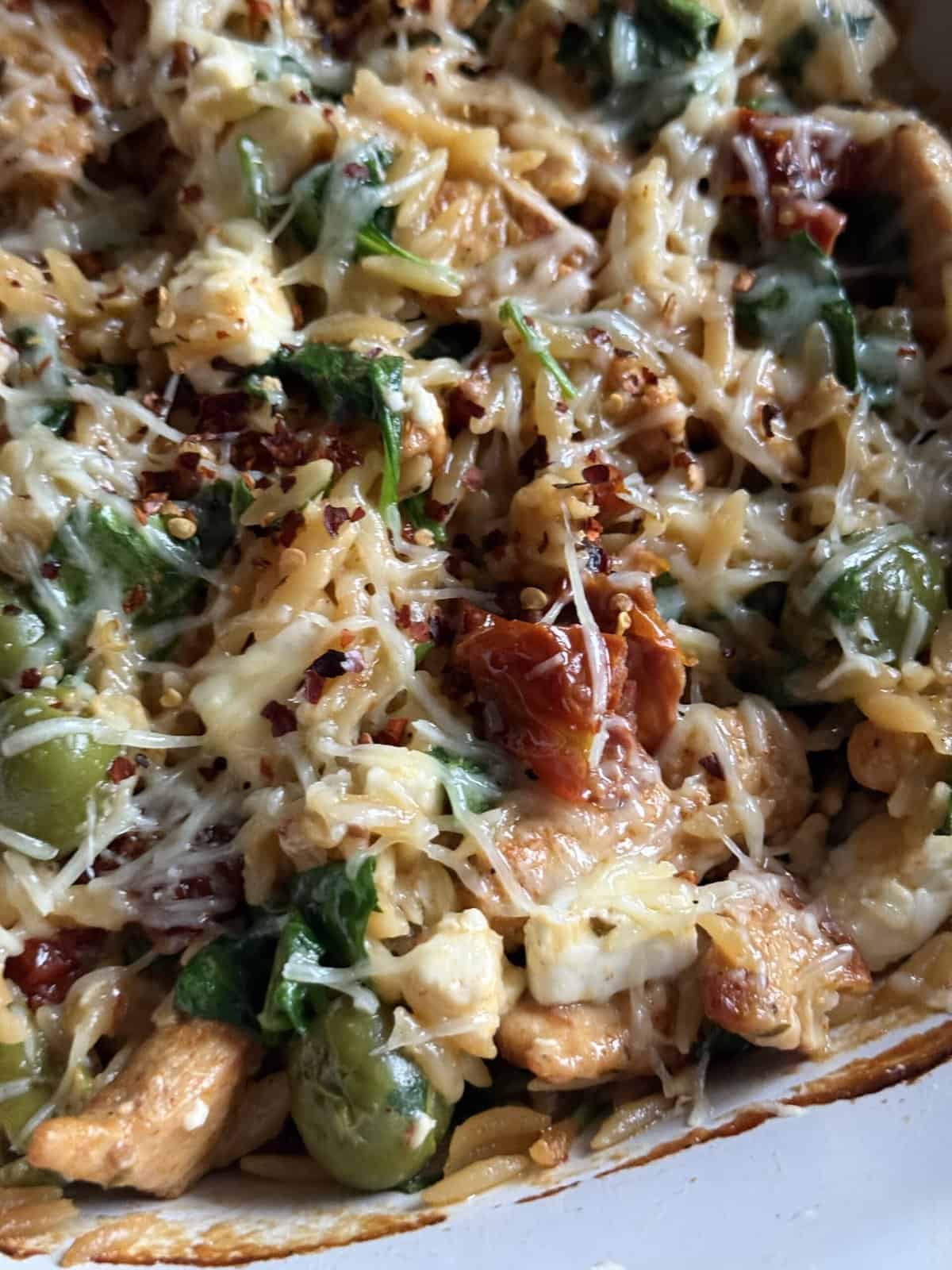 mediterranean chicken orzo dump (one pan)