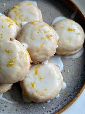 healthier lemon cookies (with almond flour)