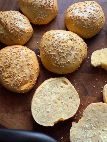 2 ingredient sourdough kefir rolls