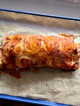 cheeseburger onion ring roll