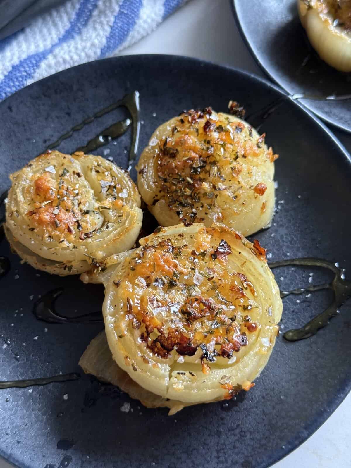 easy roasted onion cups
