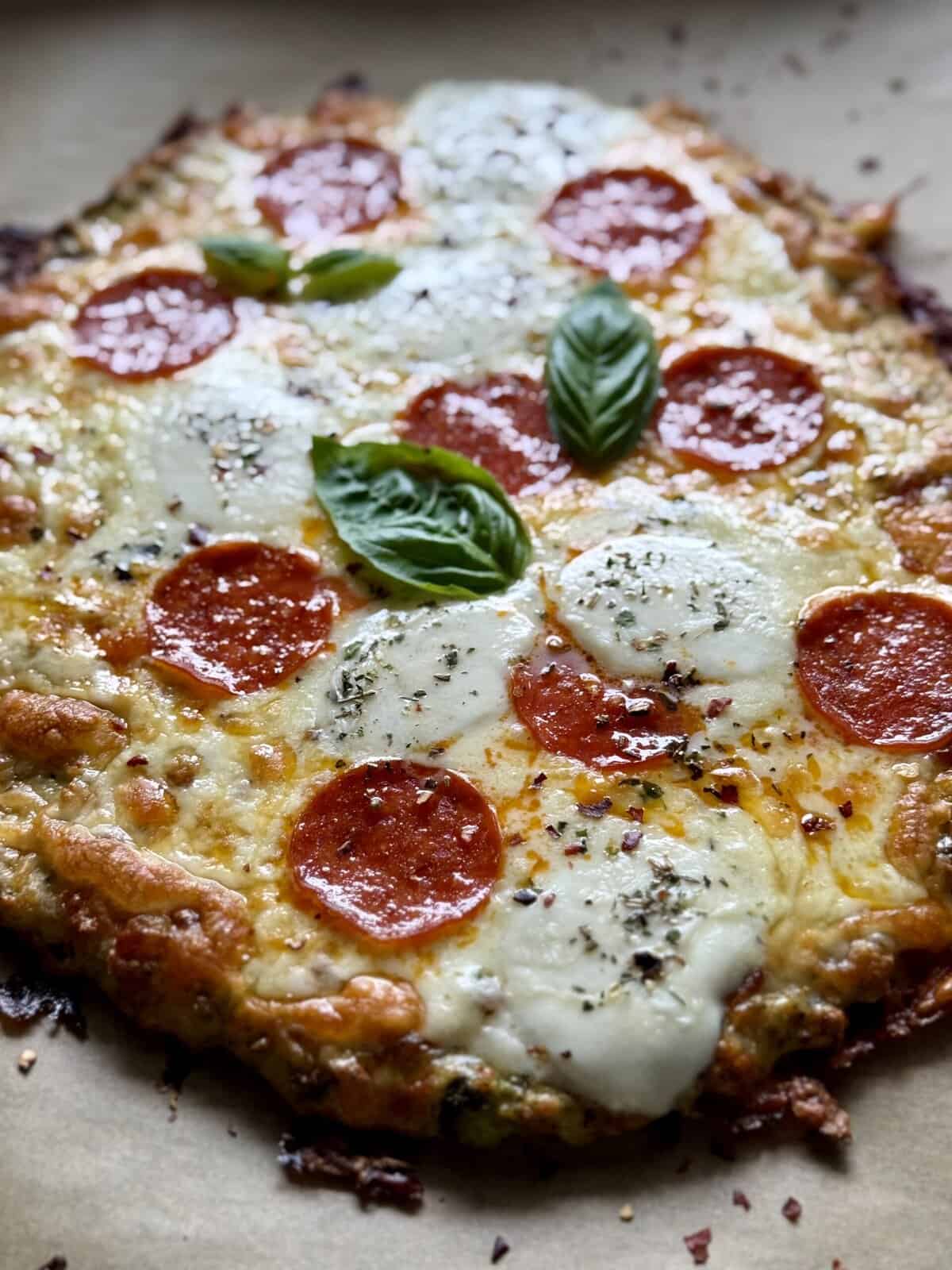 broccoli chicken crust pizza